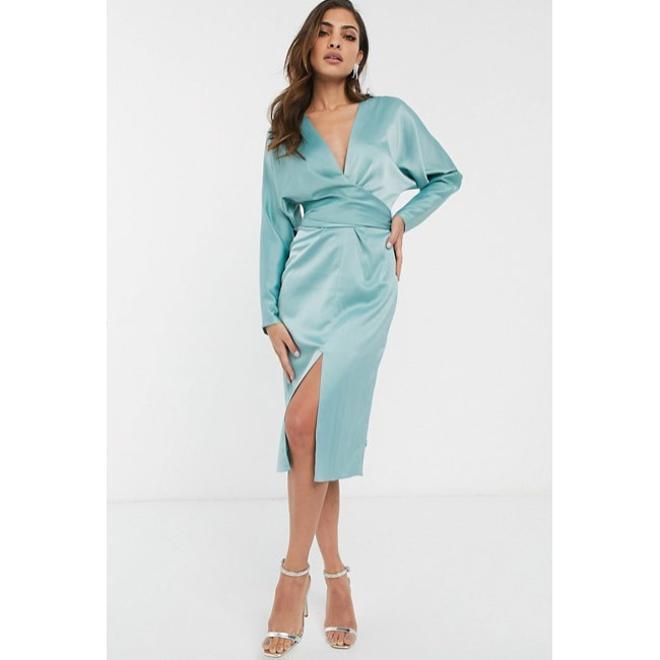 Vestido midi de satén, de Asos
