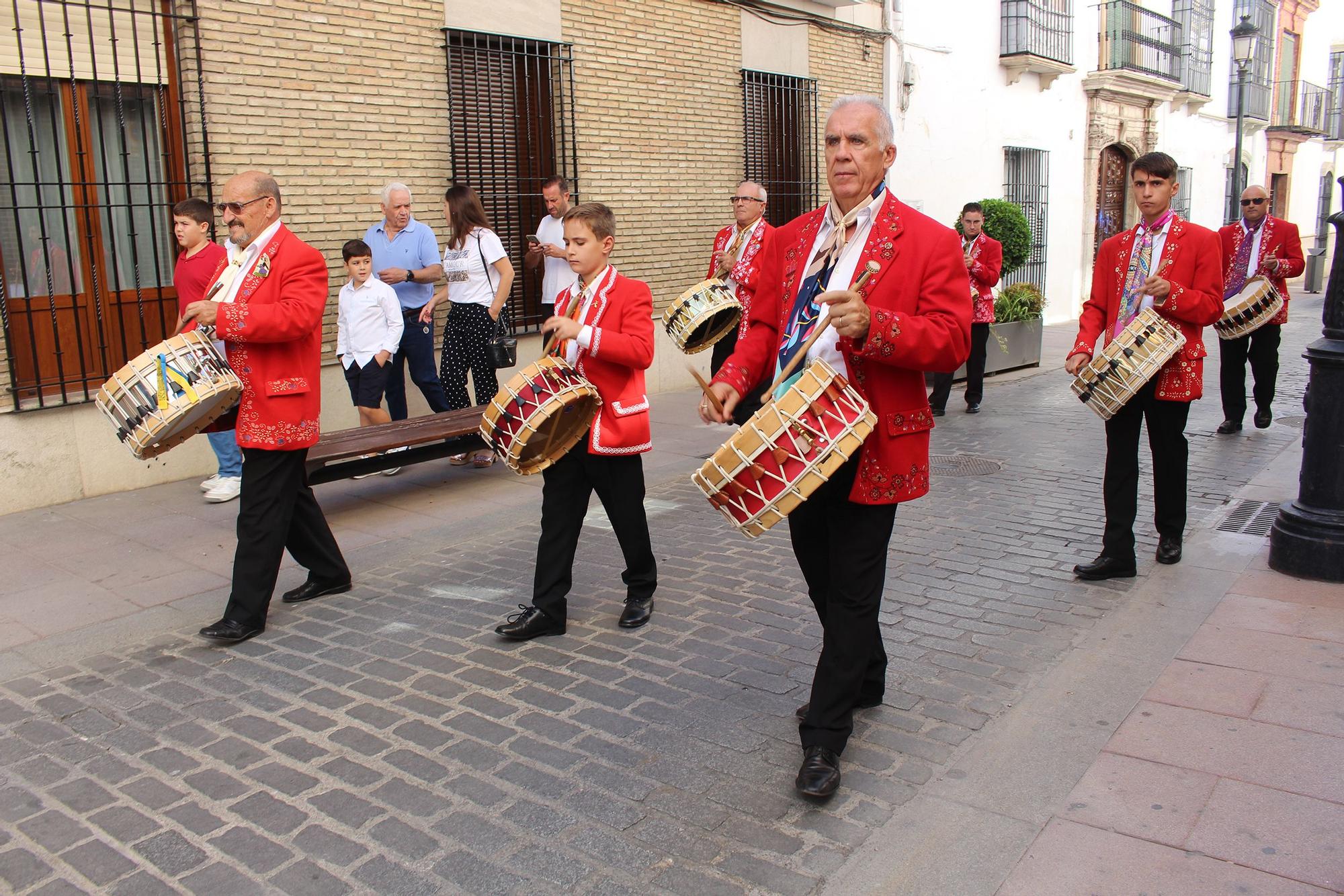 50 tambores de la zona sur de Córdoba protagonizan un desfile en Lucena