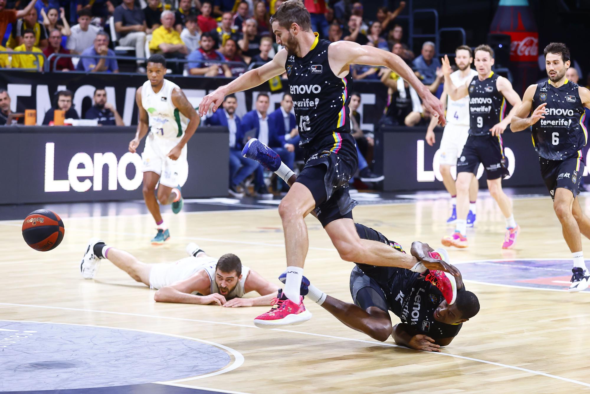 Play off de la Liga Endesa | Lenovo Tenerife - Unicaja CB