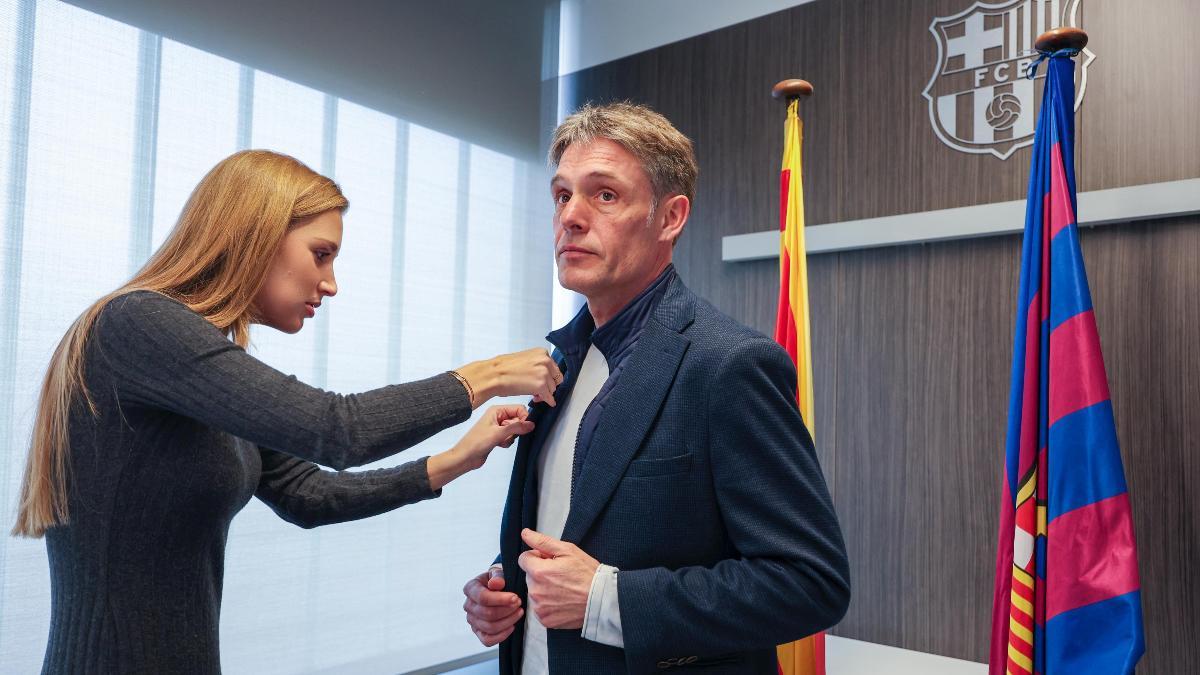 Marc Vivés microfonándose para la entrevista con SPORT