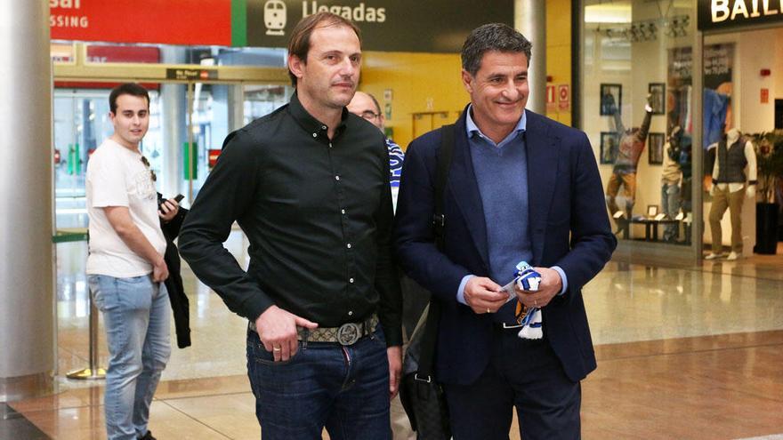 Francesc Arnau, director deportivo del club y Míchel, entrenador del primer equipo, están en contacto permanente a la hora de confeccionar la plantilla.