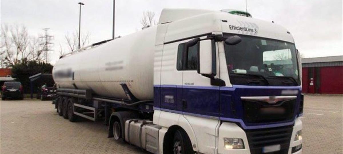 El vehículo inmovilizado.