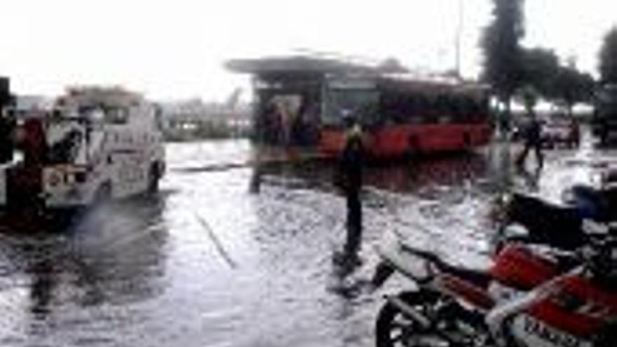 Una fuerte tormenta ocasionó la tromba de agua en la ciudad