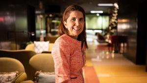 Nuria Oliver: "És un insult dir que ChatGPT s’acosta  a la intel·ligència humana"