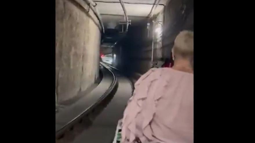 Los viajeros del Metro de Málaga salieron a pie por los túneles durante el apagón