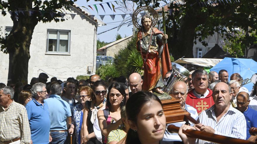 El día grande de las fiestas de Sanamedio, en Beluso (Bueu)