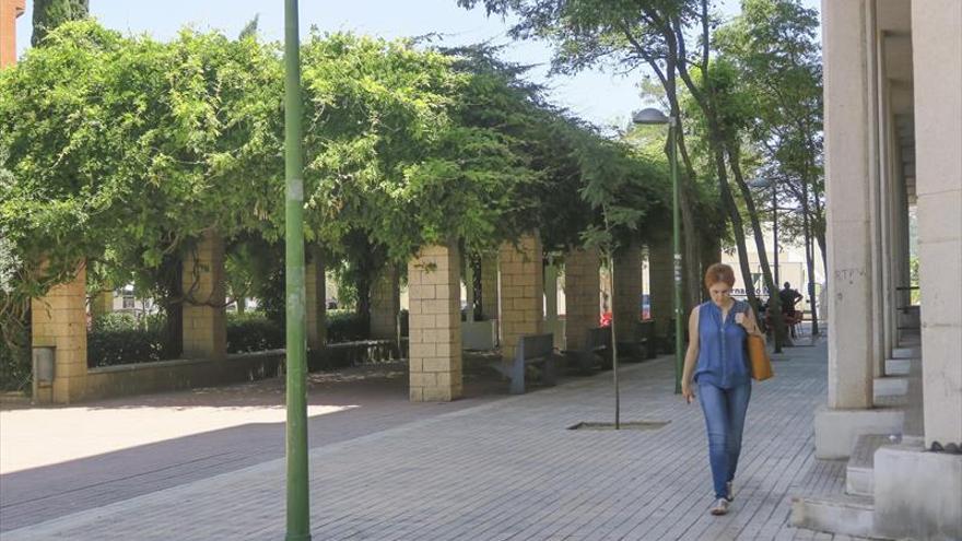 La terraza de Nuevo Cáceres, atrapada en el laberinto