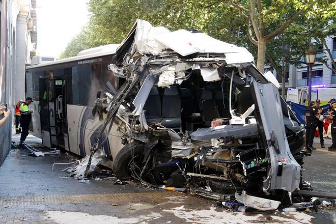 Amputan una pierna a uno de los pasajeros heridos en el accidente del autobús de Lleida