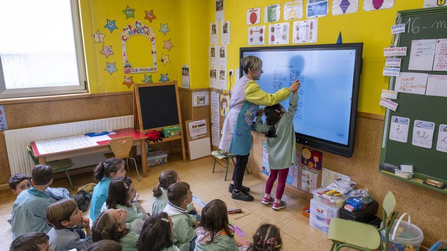 Armonía bilingüe en el colegio Ángel González