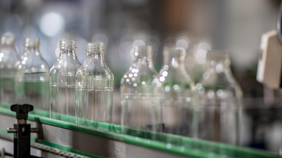 Reciclaje de botellas.