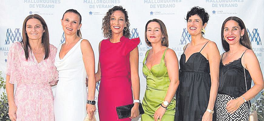 María Serra, Isabel Bennàssar, Catalina Comas, Margalida Bennàssar, Gloria Barrientos y Francisca Barceló.