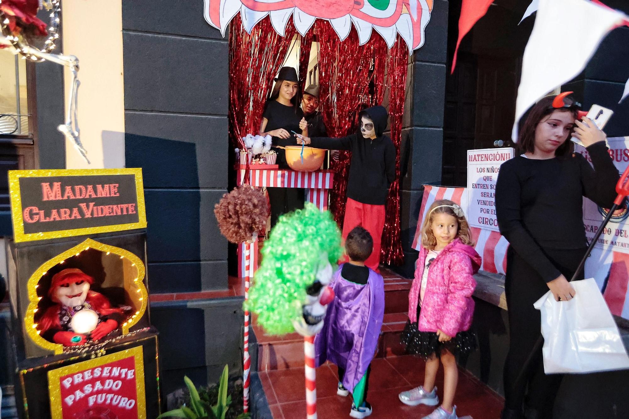 FOTOS Noche de Halloween en Pueblo Hinojosa