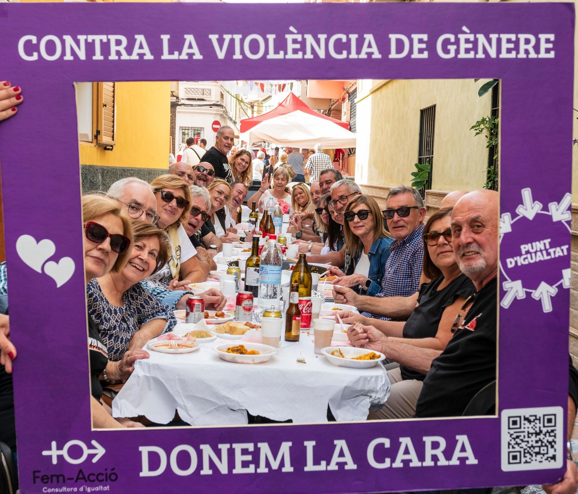 El 'Porrat de la Tardor' ompli els carrers del Real de Gandia