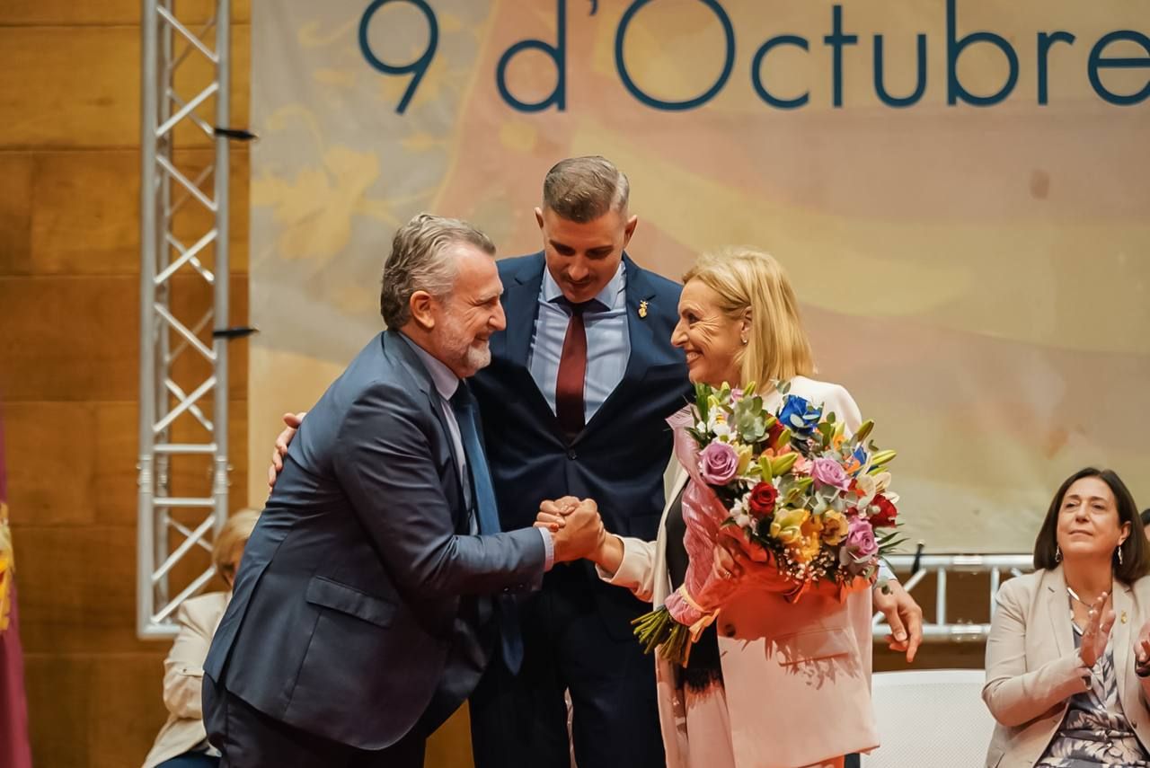 Los protagonistas de los Distintius 9 d’Octubre de Cullera