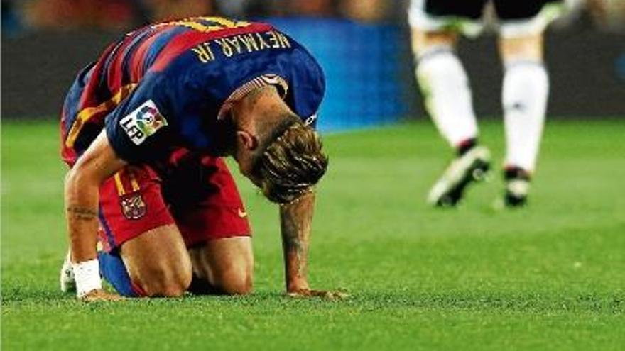 Neymar, com els altres components del trident del Barça, passa per un alarmant baix moment de forma.