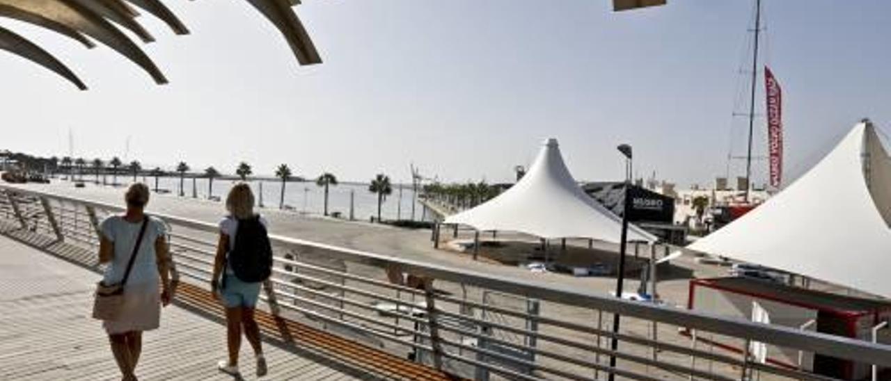 Los hoteleros de Alicante quieren que la Zona Volvo abra todo el año
