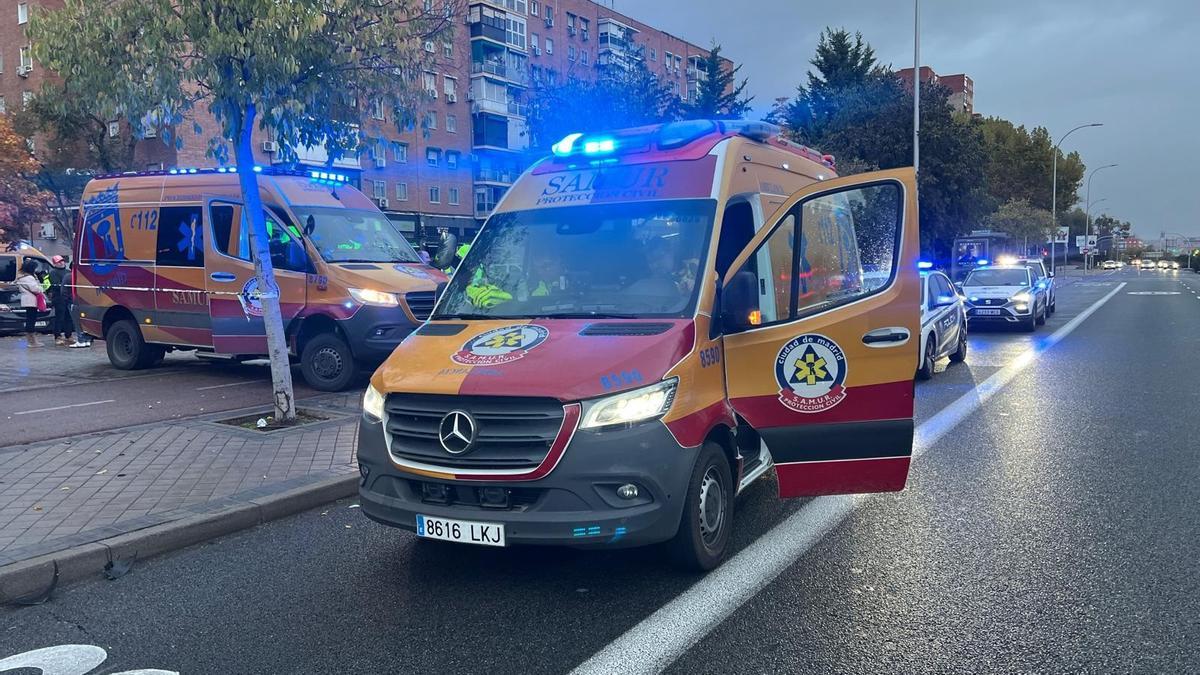 Recurso de una ambulancia de Samur-Protección Civil