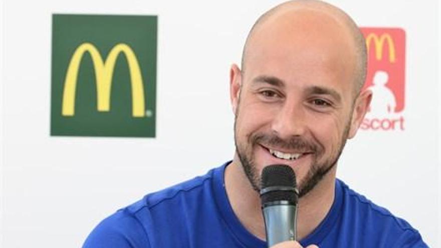 Reina: &quot;Lo fundamental es ir al Bernabéu a hacer nuestro fútbol&quot;