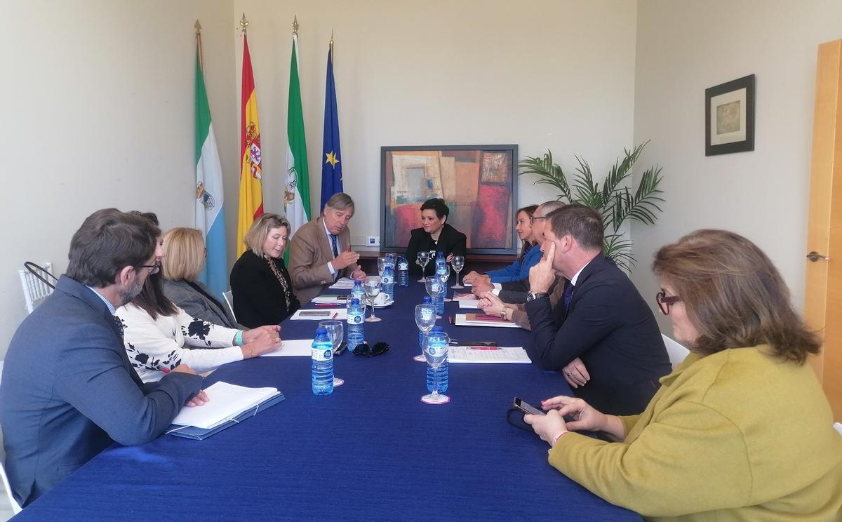 Un instante de la reunión del comité ejecutivo de la Cámara de Comercio de Málaga, cleebrado en Torremolinos