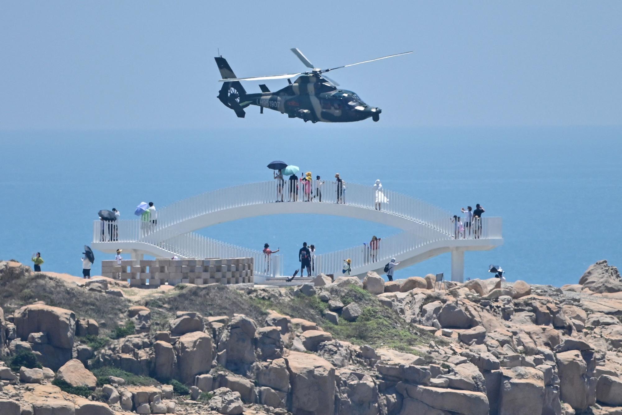 Un helicóptero de China haciendo maniobras en Taiwán. EPC