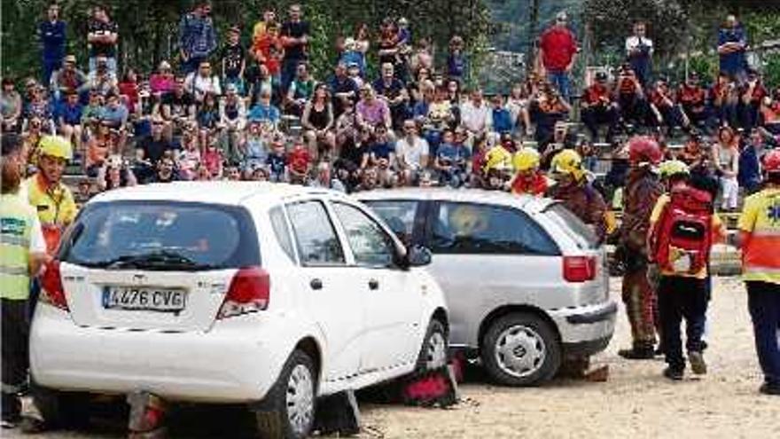 Organitzen una exhibició de cossos d&#039;emergències i de seguretat a la Copa