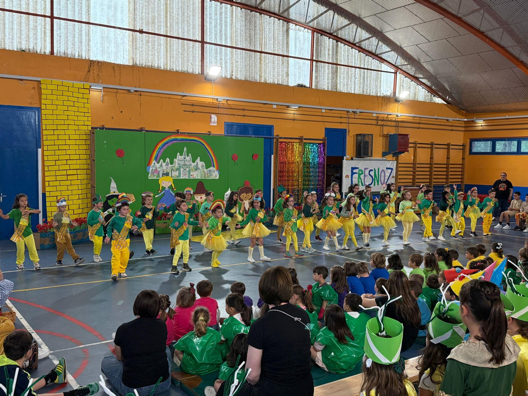 Así es "Fresnoz", la versión de los alumnos del Virgen del Fresno del mundo de Oz