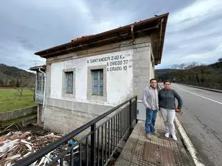 De Madrid a Cornellana: la pareja que compró la casa de postas para escapar del ruido urbano y la contaminación