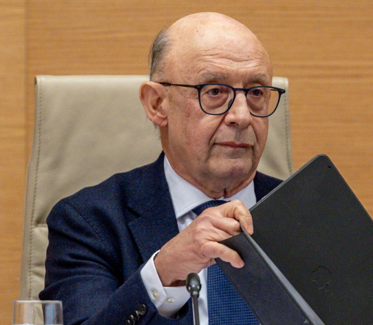 Cristóbal Montoro: "És increïble que m’investiguin des del 2021 i no tingui ni idea" Cristóbal Montoro: "És increïble que m’investiguin des del 2021 i no tingui ni idea"