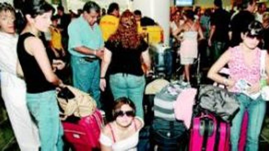 Los turistas españoles que visitan Cancún no serán evacuados