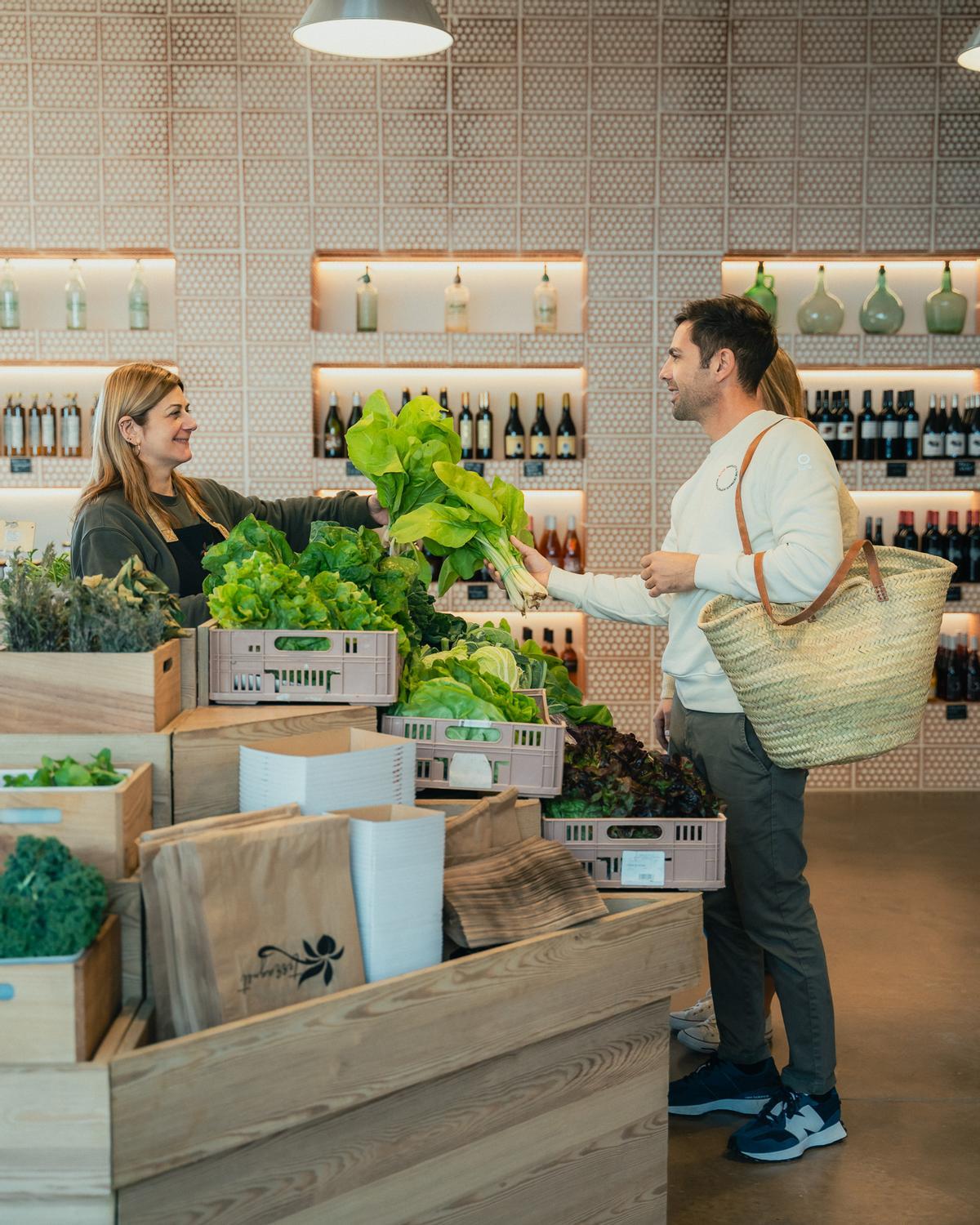 Para cuida la tierra, Terragust cultiva productos de temporada, reduce envases y usa materiales biodegradables.