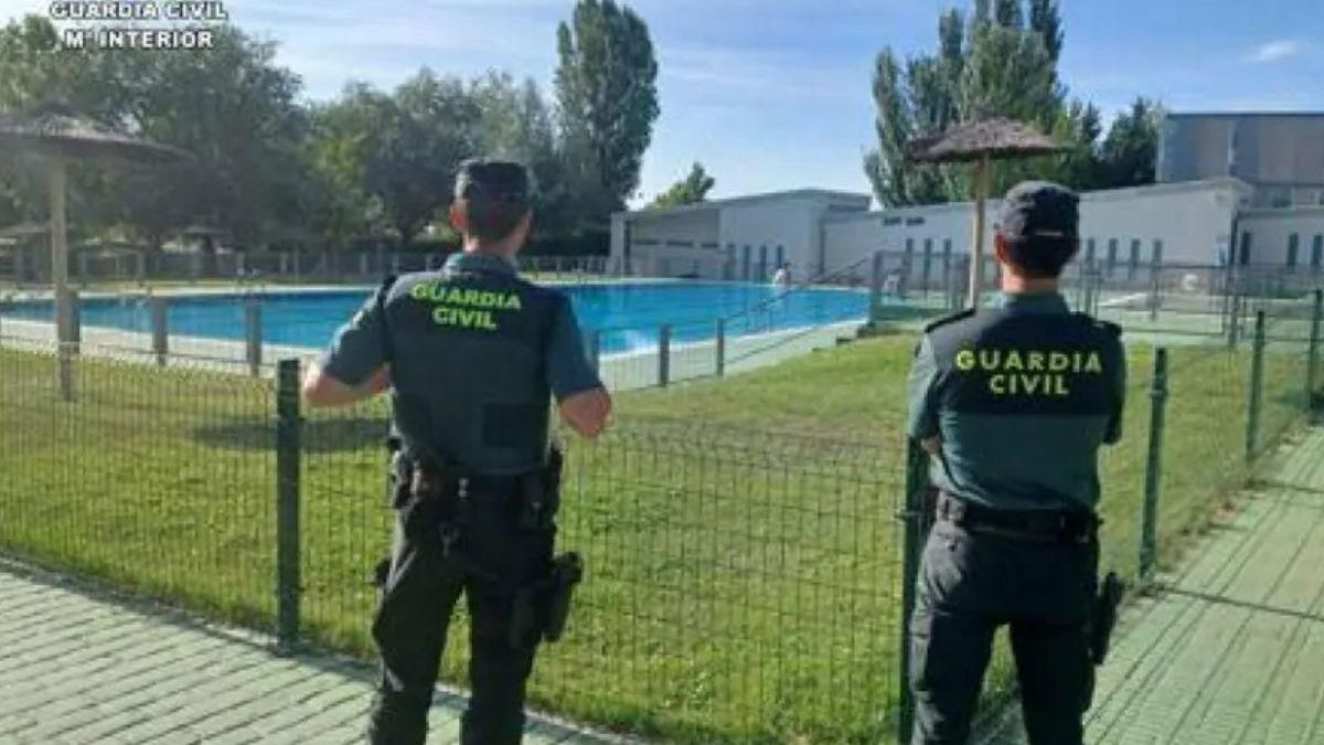 Piden a los padres con niños que extremen la vigilancia Guardia Civil alerta de lo que está pasando en las piscinas