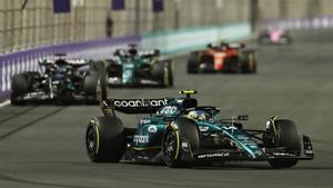 Fernando Alonso, piloto de Aston Martin, durante el GP de Arabia Saudí.