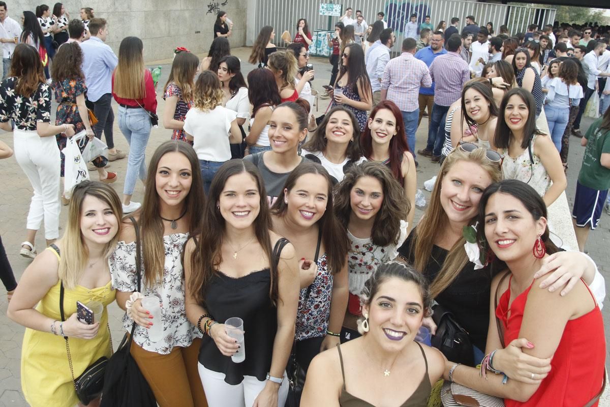 FOTOGALERIA / Botellón en el Arenal