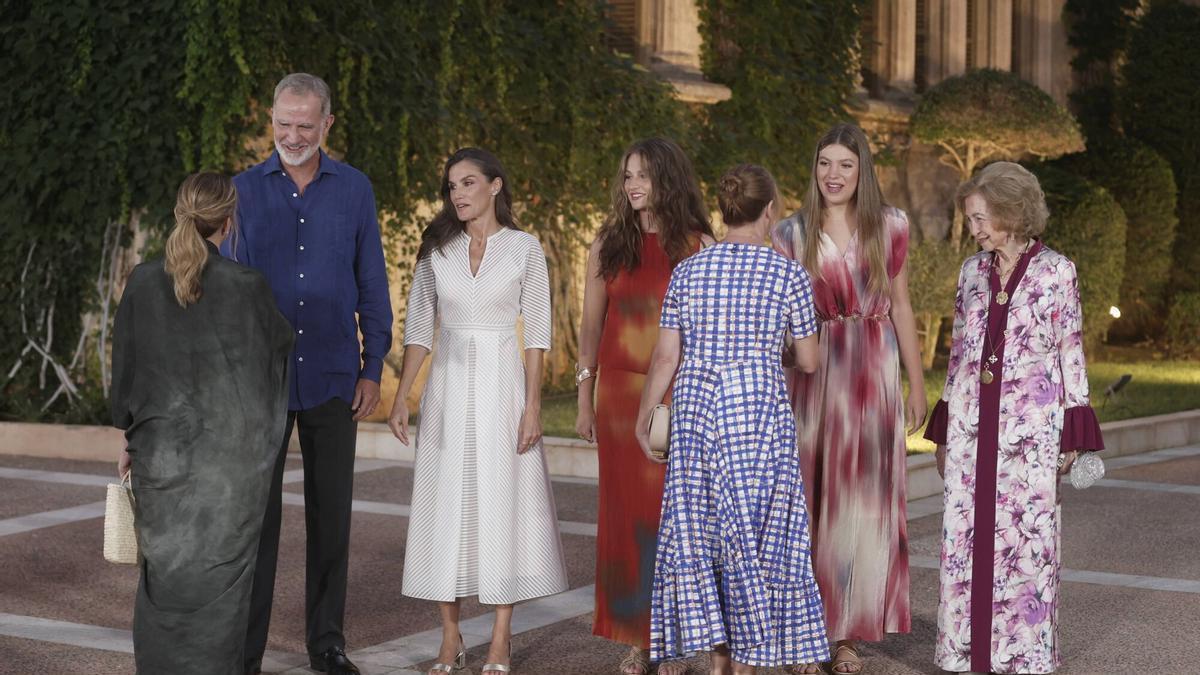 La sociedad balear desfila en la tradicional recepción veraniega de la Familia Real en Marivent