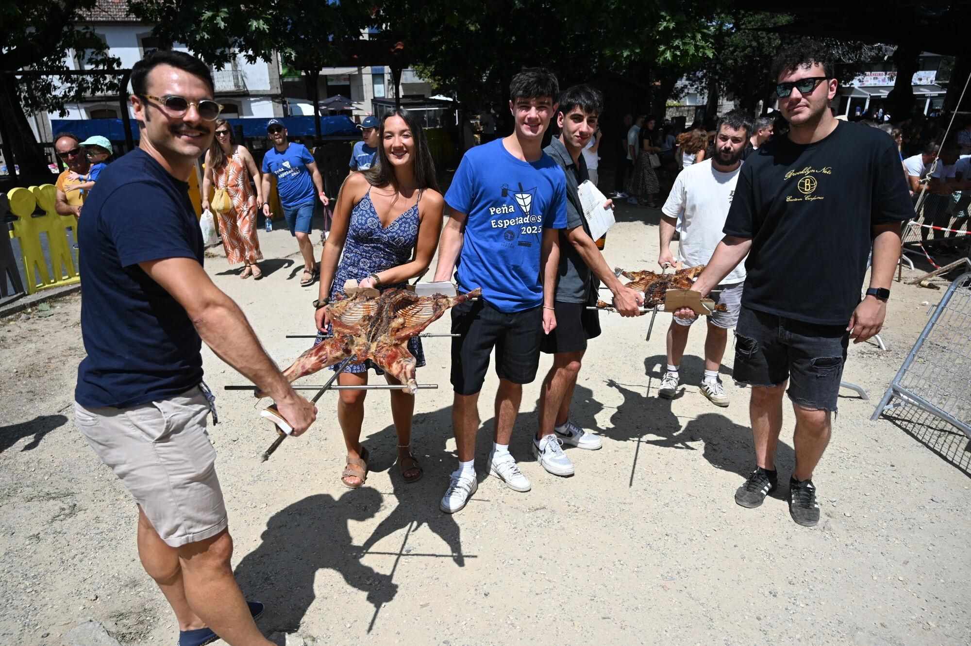 Se sirvieron más de doscientos «años», en una jornada con más de tres mil comensales