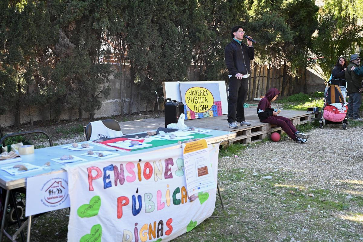 I Feria de Entidades en el Solar Comunitario del barrio Virgen del Remedio
