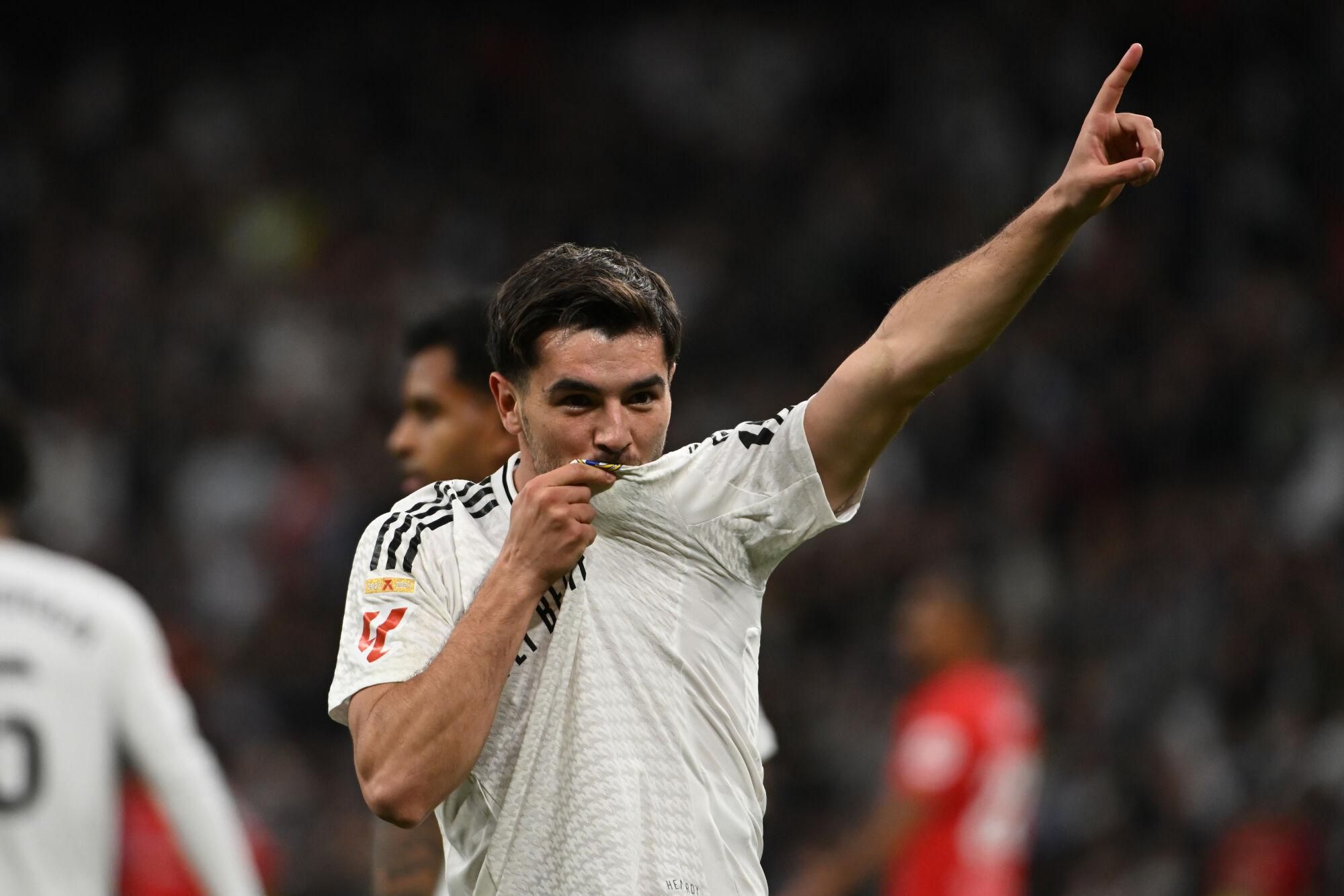 MADRID, 22/12/2024.- El centrocampista del Real Madrid Brahim Díaz celebra tras anotar el 4-1 para su equipo durante el partido de LaLiga entre el Real Madrid y el Sevilla, este domingo en el estadio Santiago Bernabéu. EFE/ Fernando Villar