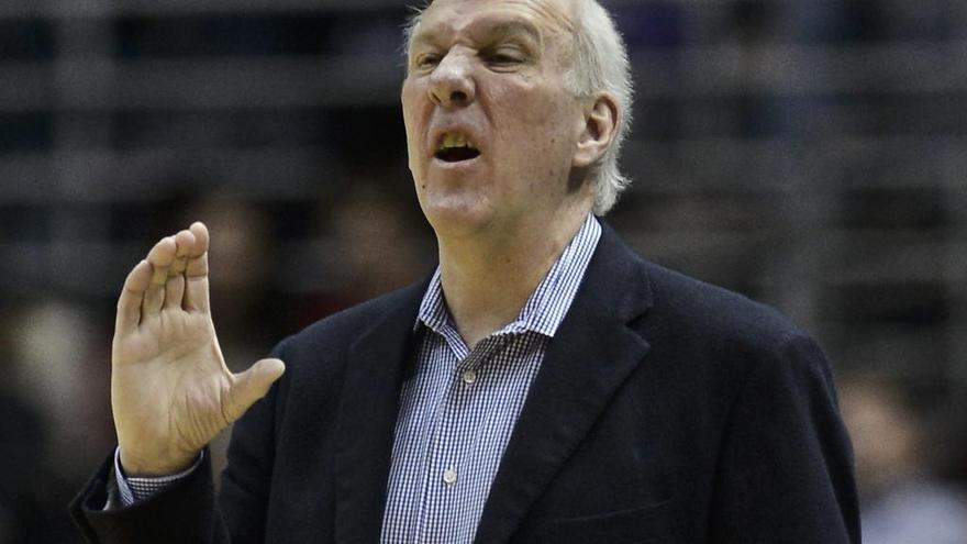 Una foto de archivo del entrenador Gregg Popovich.