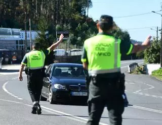 Tráfico intensifica controles ante las fiestas y pide prudencia para certificar la caída de la mortalidad