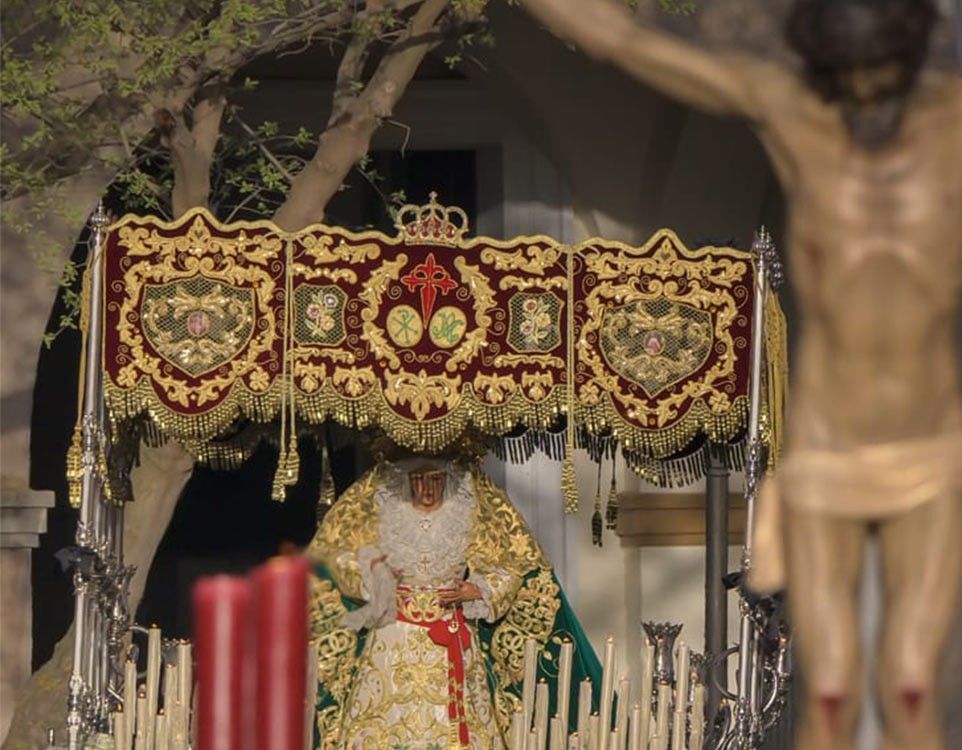 Los pasos inundan las calles de Campo de Criptana durante la Semana Santa