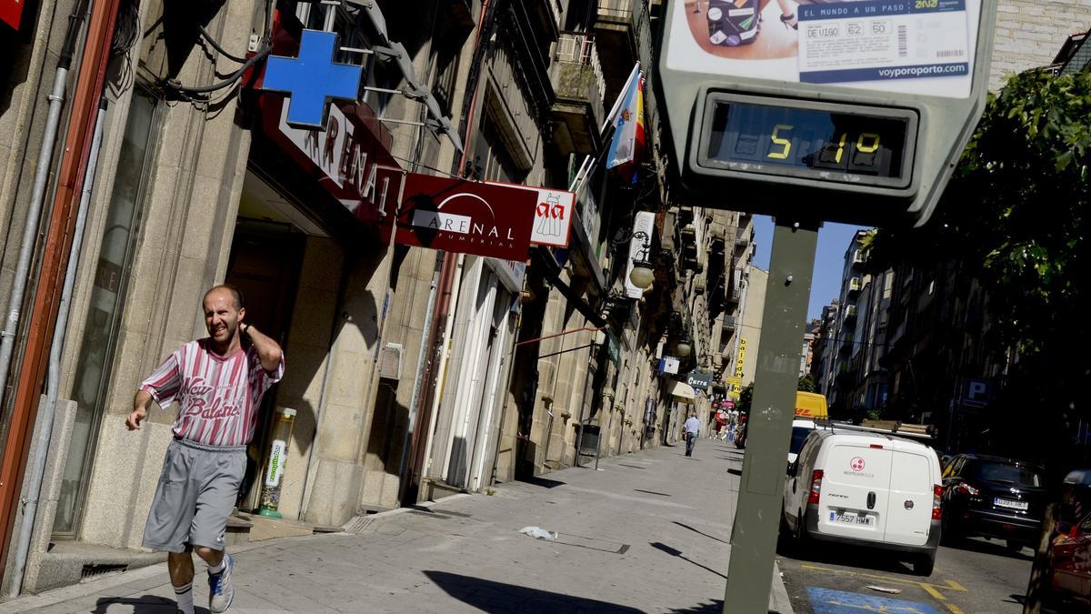 Gonzalo Jácome, en julio de 2013, saliendo a hacer deporte en un día de calor extremo.