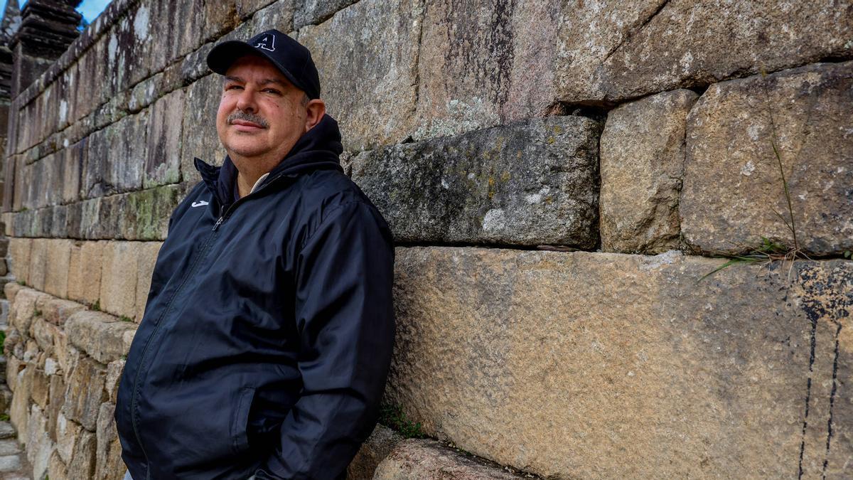 El cambadés Augusto Chaves Fariña presenta este viernes su nuevo poemario