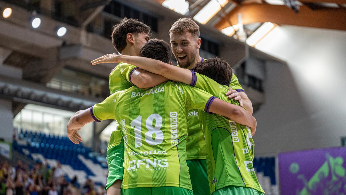 El Palma Futsal B celebra un gol en la anterior ronda disputada contra el Albacete en Son Moix.