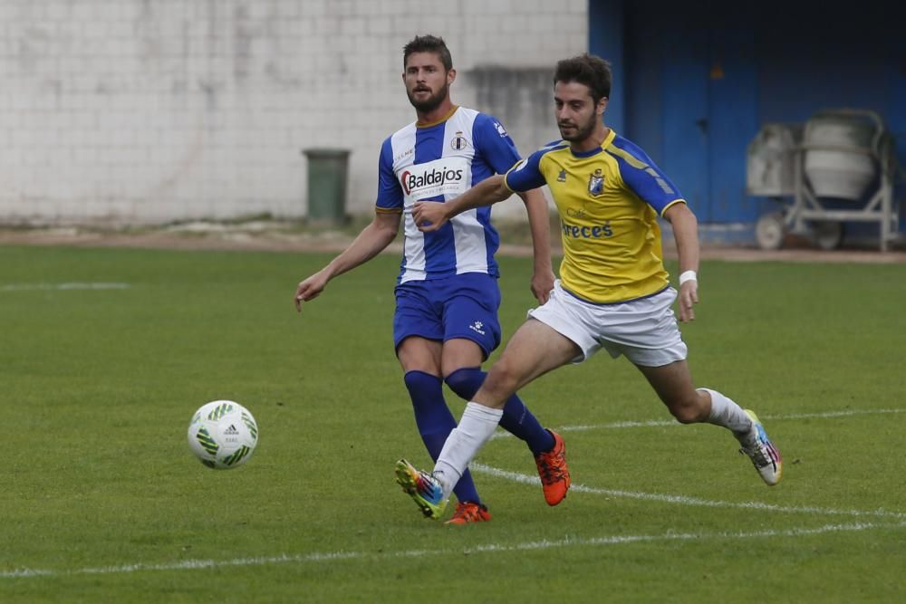 El partido entre el Real Avilés y Mosconia, en imágenes