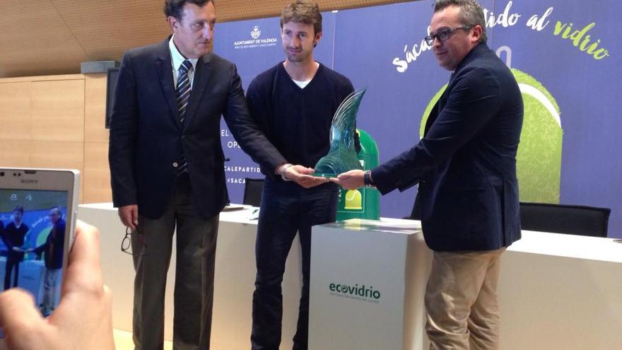 Ferrero, en la presentación el trofeo &quot;Custodiando el tenis&quot;, fabricado con vidrio reciclado