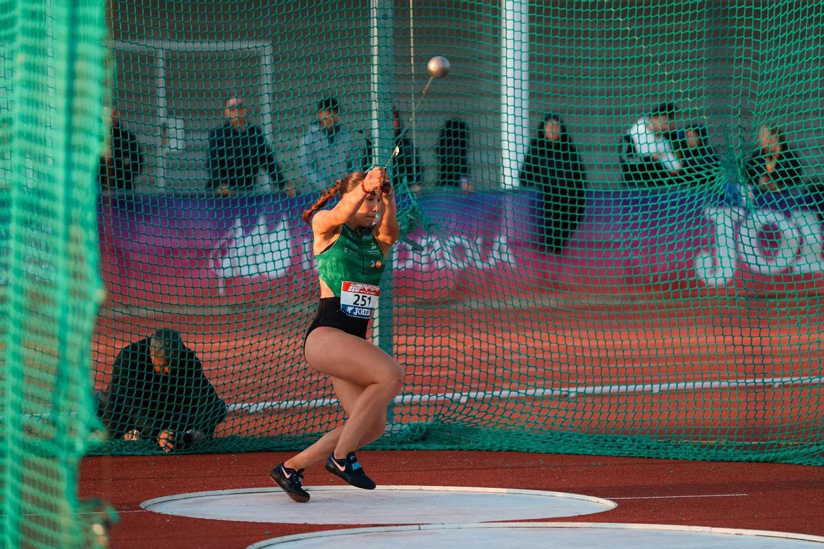Andrea Sales, uno de los nombres propios del campeonato con dos medallas.