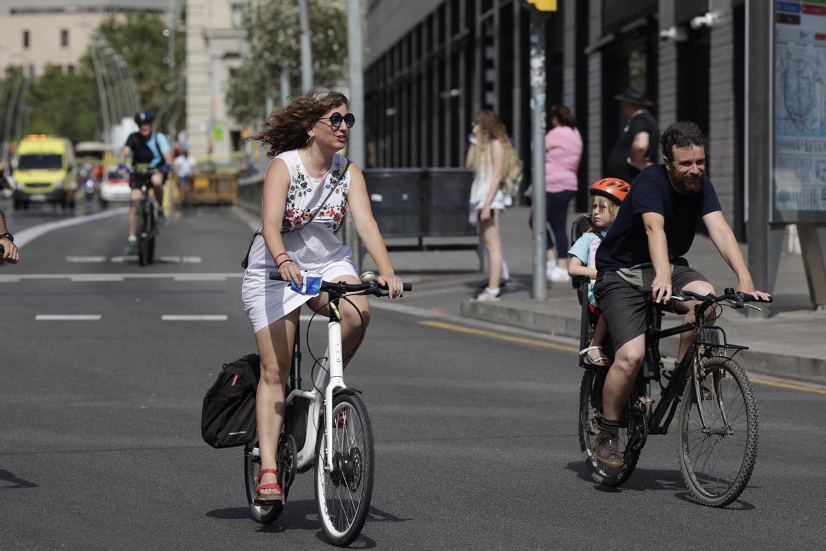 La fiesta de la bicicleta regresa a las calles de Barcelona con la Bicicletada.