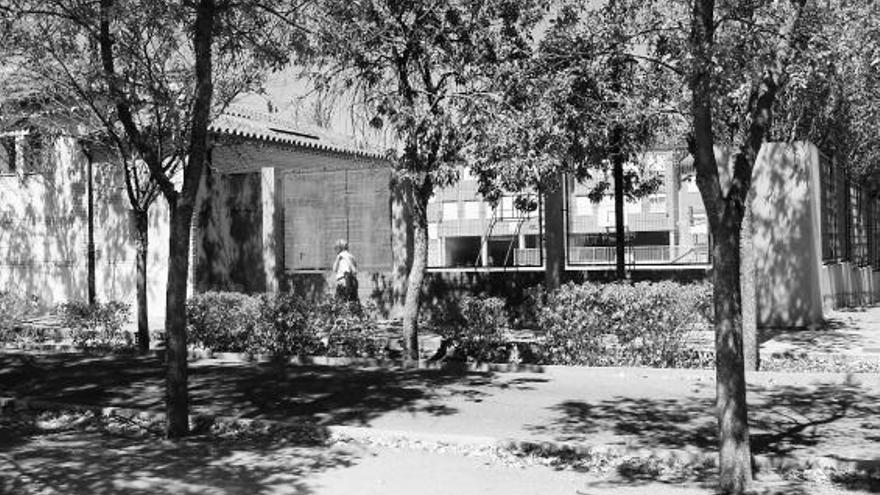 Exteriores del colegio Virgen del Canto, de Toro.