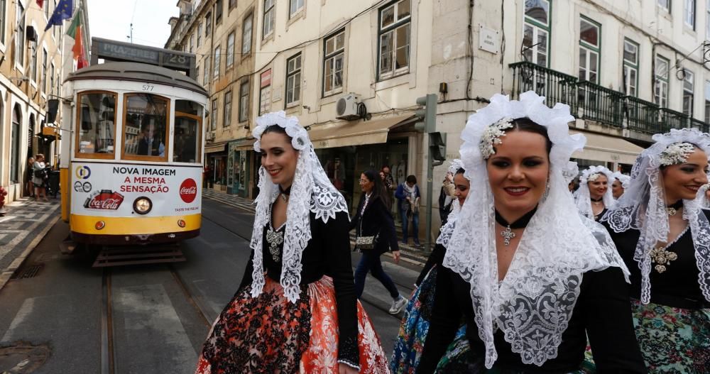 Las Hogueras conquistan el corazón de Lisboa