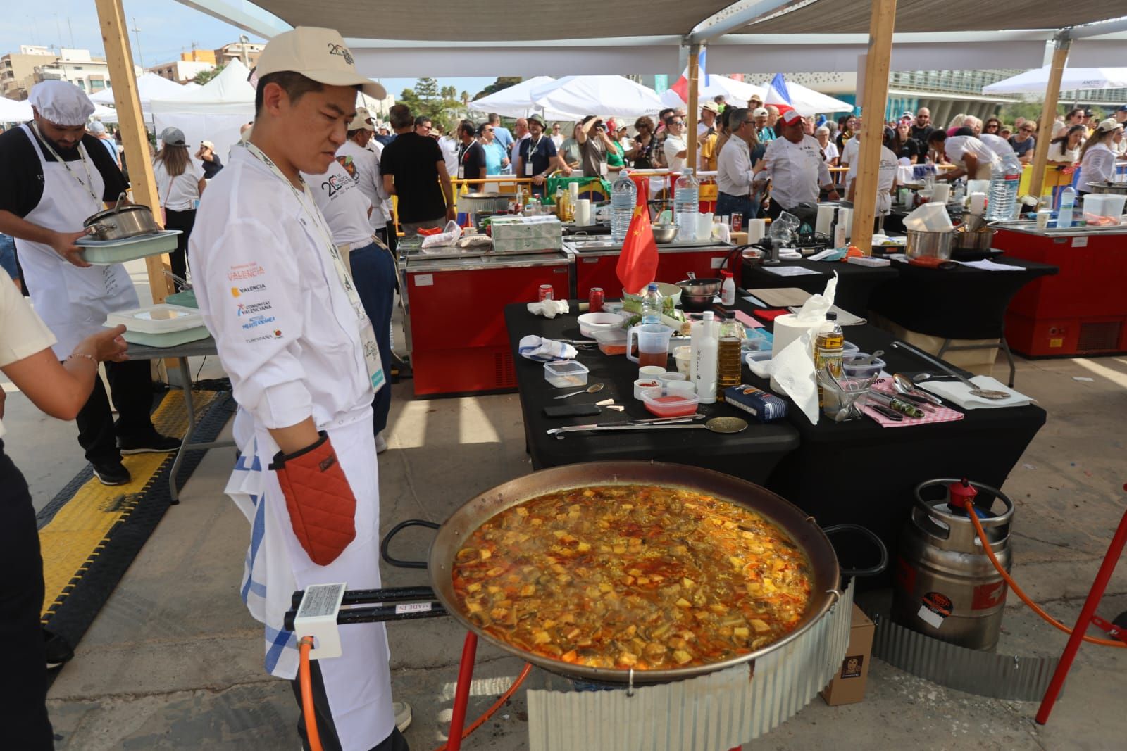 Arranca el World Paella Day en la Marina de València